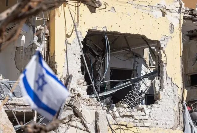 İsrail-İran savaşında 8. gün: Füze yağmuru durmuyor, İsrail'in siber güvenlik merkezi imha edildi! 2