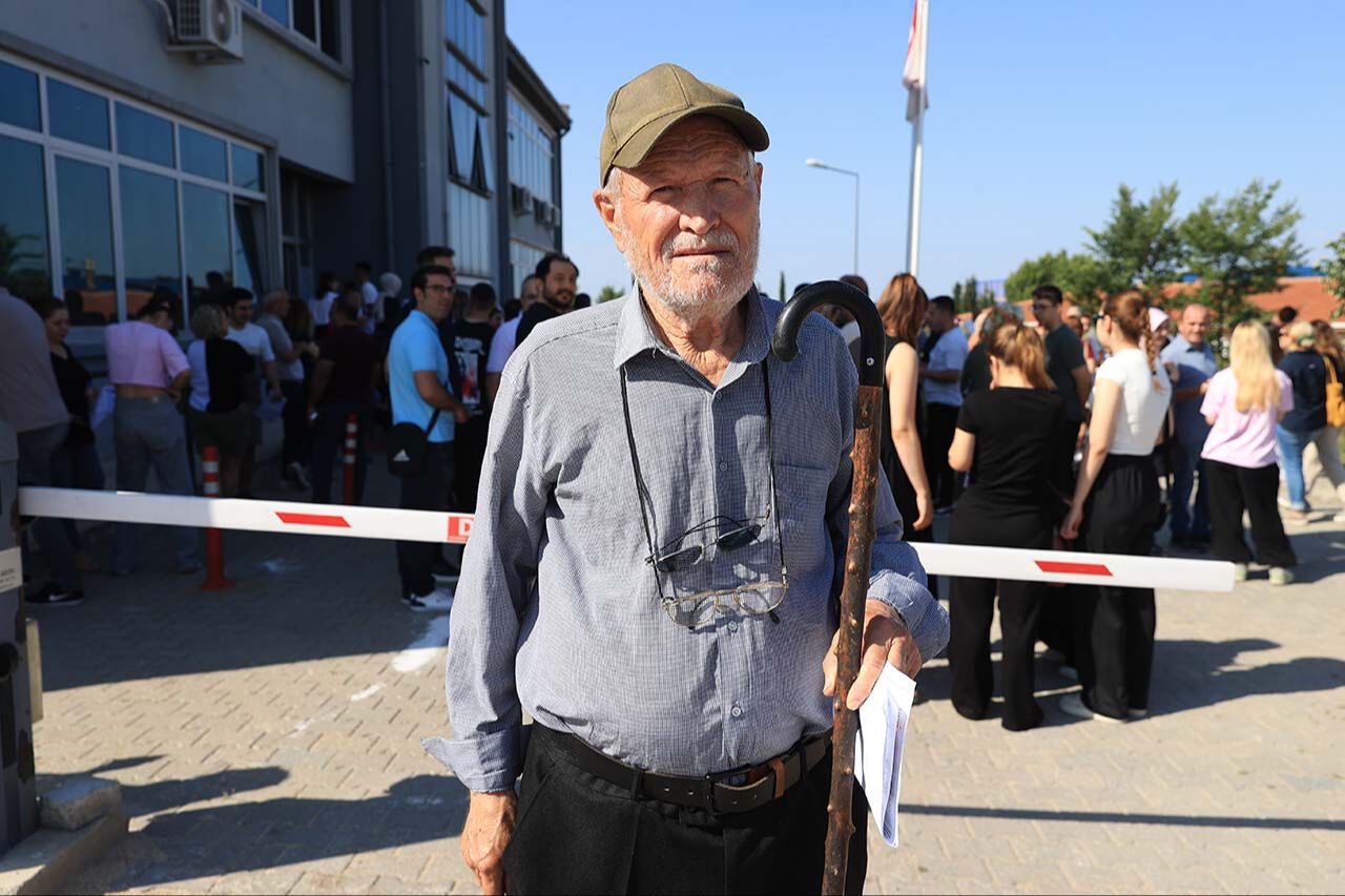 Şevki Amca 81 yaşında 8. kez YKS’de! "Yüksek puan alsam da tercih yapmayacağım" 3