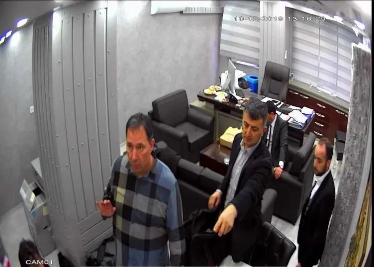 CHP'de kurultay kumpası: 100 daire, iPhone ve dolar karşılığı oy satın alındı... Amaç: Partiyi ele geçirmek! 4