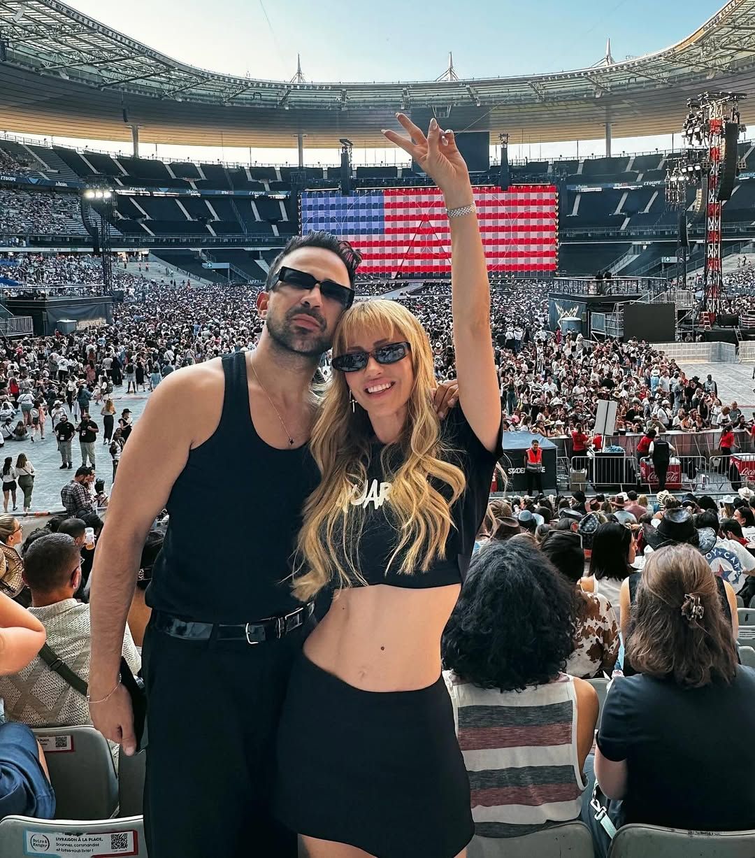 Beyonce’nin Paris konserini en önden izleyen Demet Akalın, Derya Uluğ’a hava attı! 4