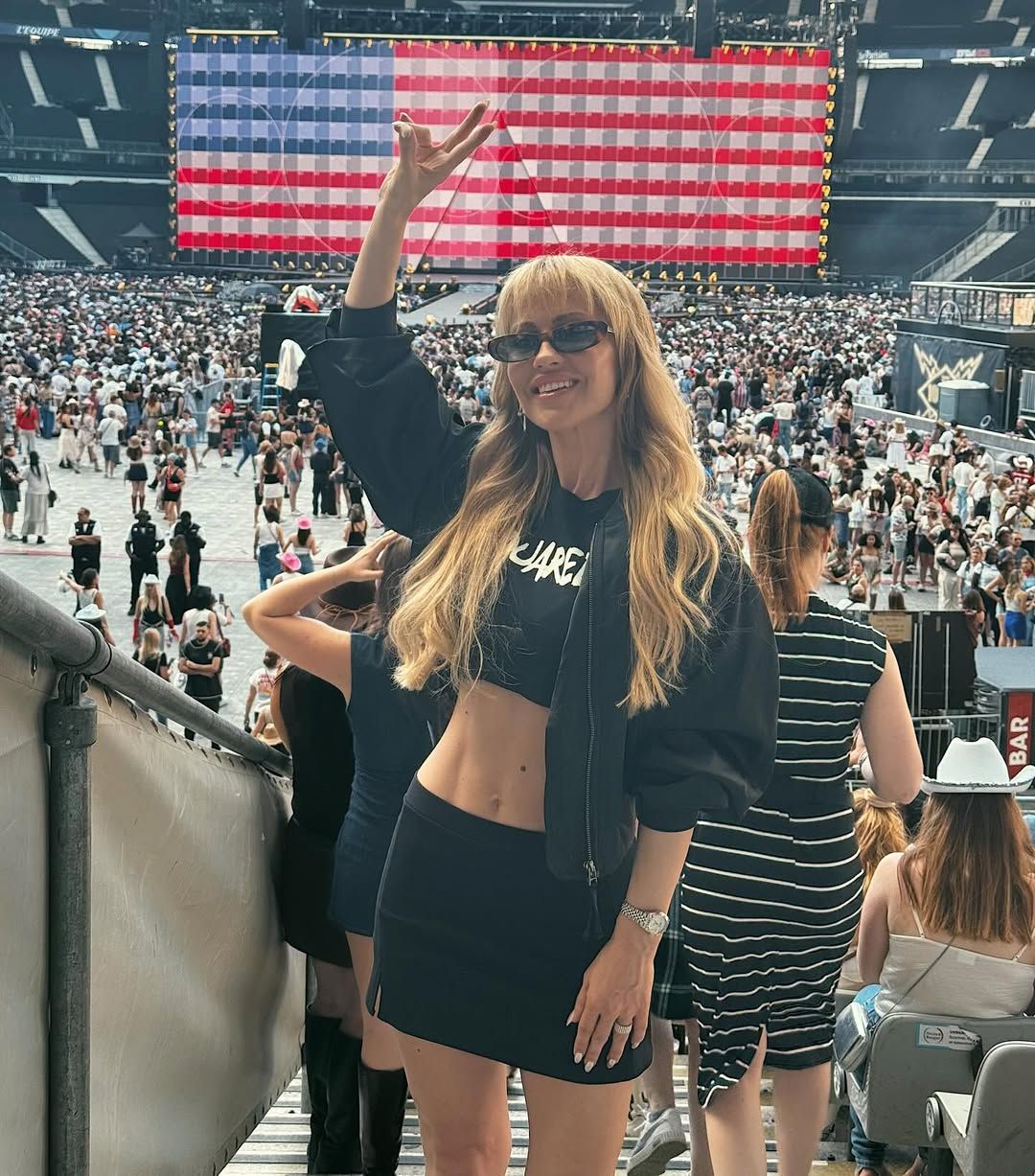 Beyonce’nin Paris konserini en önden izleyen Demet Akalın, Derya Uluğ’a hava attı! 6