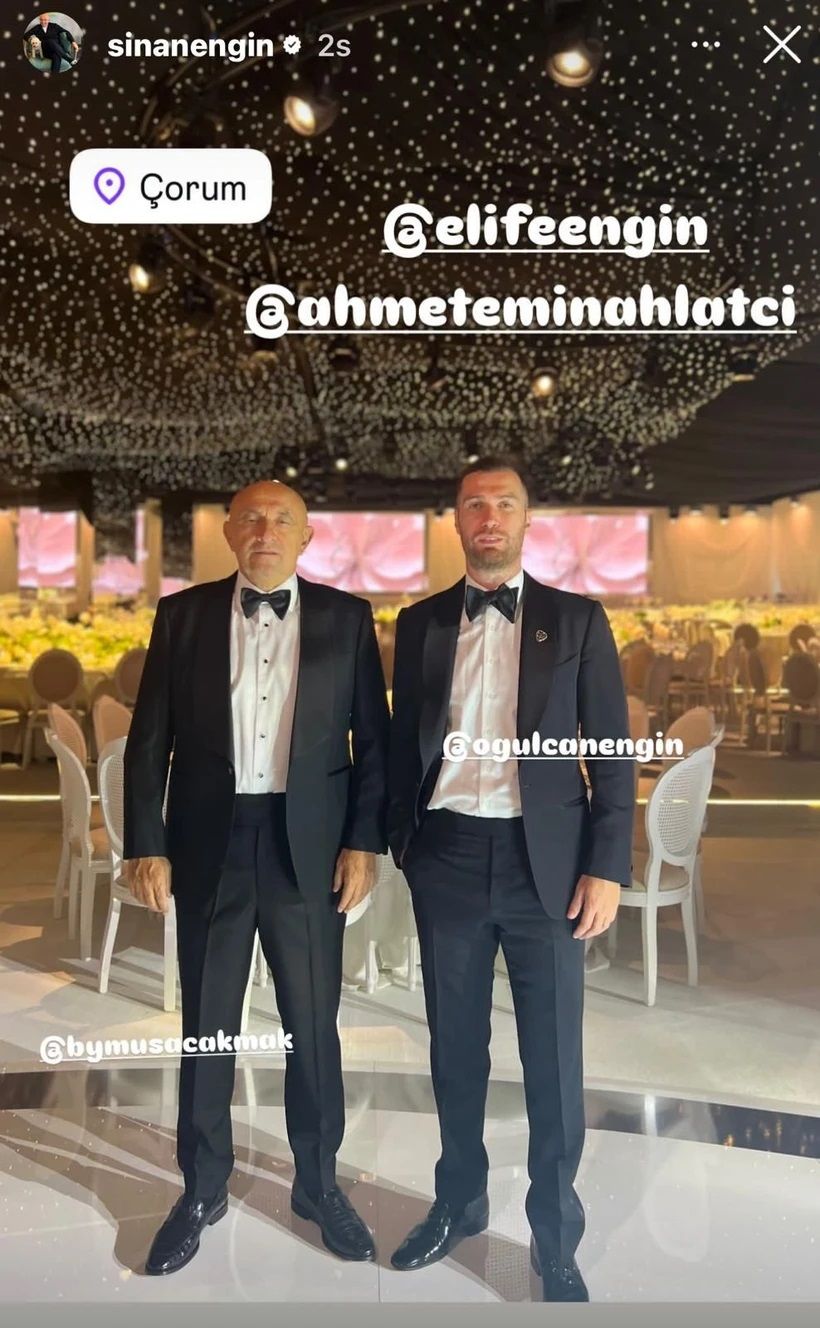 Ünlü futbol yorumcusu Sinan Engin'in kızı Elif Engin ile Ahlatcı Holding Yönetim Kurulu Başkanı Ahmet Ahlatcı'nın oğlu Ahmet Emin Ahlatcı'nın düğününe davetliler özel jetle akın etti! İş, spor, siyaset ve sana 8