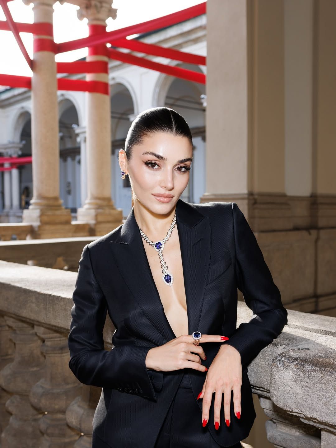 Hande Erçel yeni tarzıyla gündemde: Saçlarında yaz esintisi 2