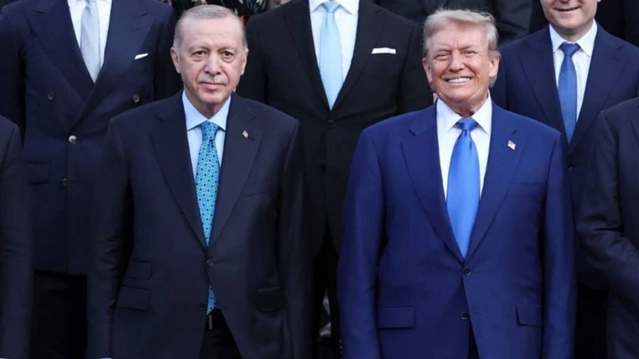 Cumhurbaşkanı Erdoğan-Trump zirvesinde dikkat çeken detay! Erdoğan'ın elindeki zarfta ne var? İşte iki senaryo... 6