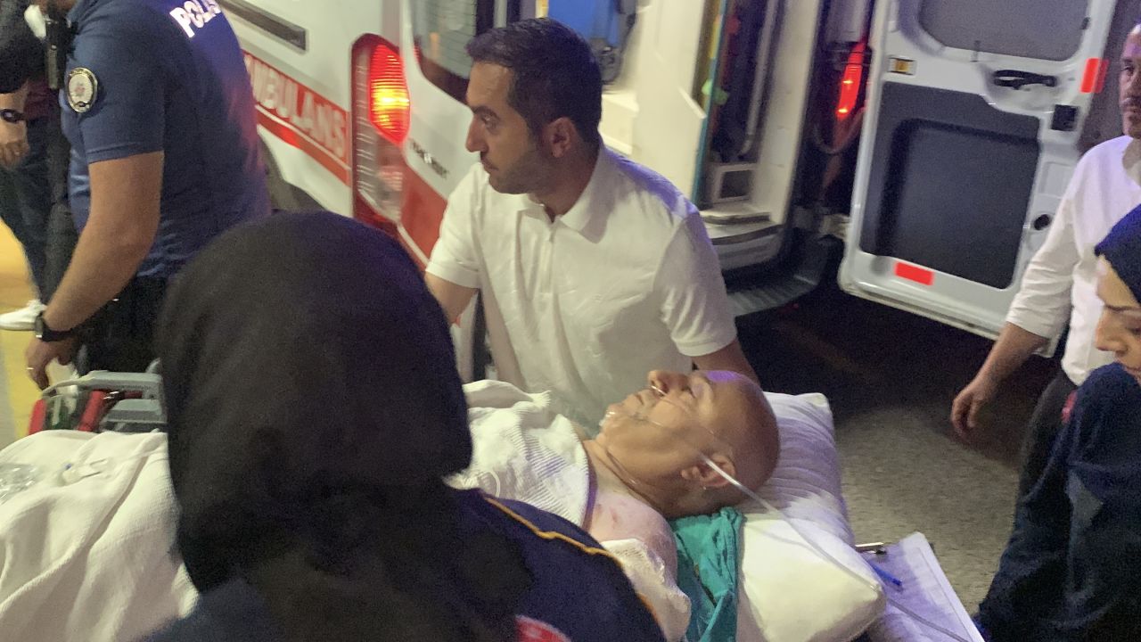 Kocaeli Darıca Belediye binasında kan donduran anlar: Zabıta memuru başkanlık makamında intihar etti, seken kurşun Başkan Bıyık'ı yaraladı 8