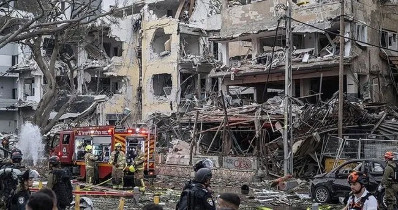 İran İsrail savaşının faturası ağır oldu! 12 günde 10 milyar dolar kayıp 4