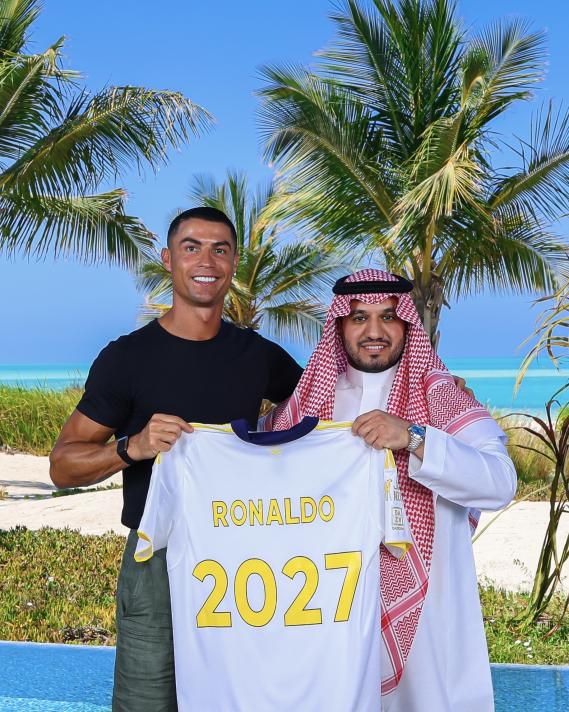 Cristiano Ronaldo'dan tarihi sözleşme! Yıllık minimum 310 milyon euro maaş, kulübün hissesi ve daha fazlası 2