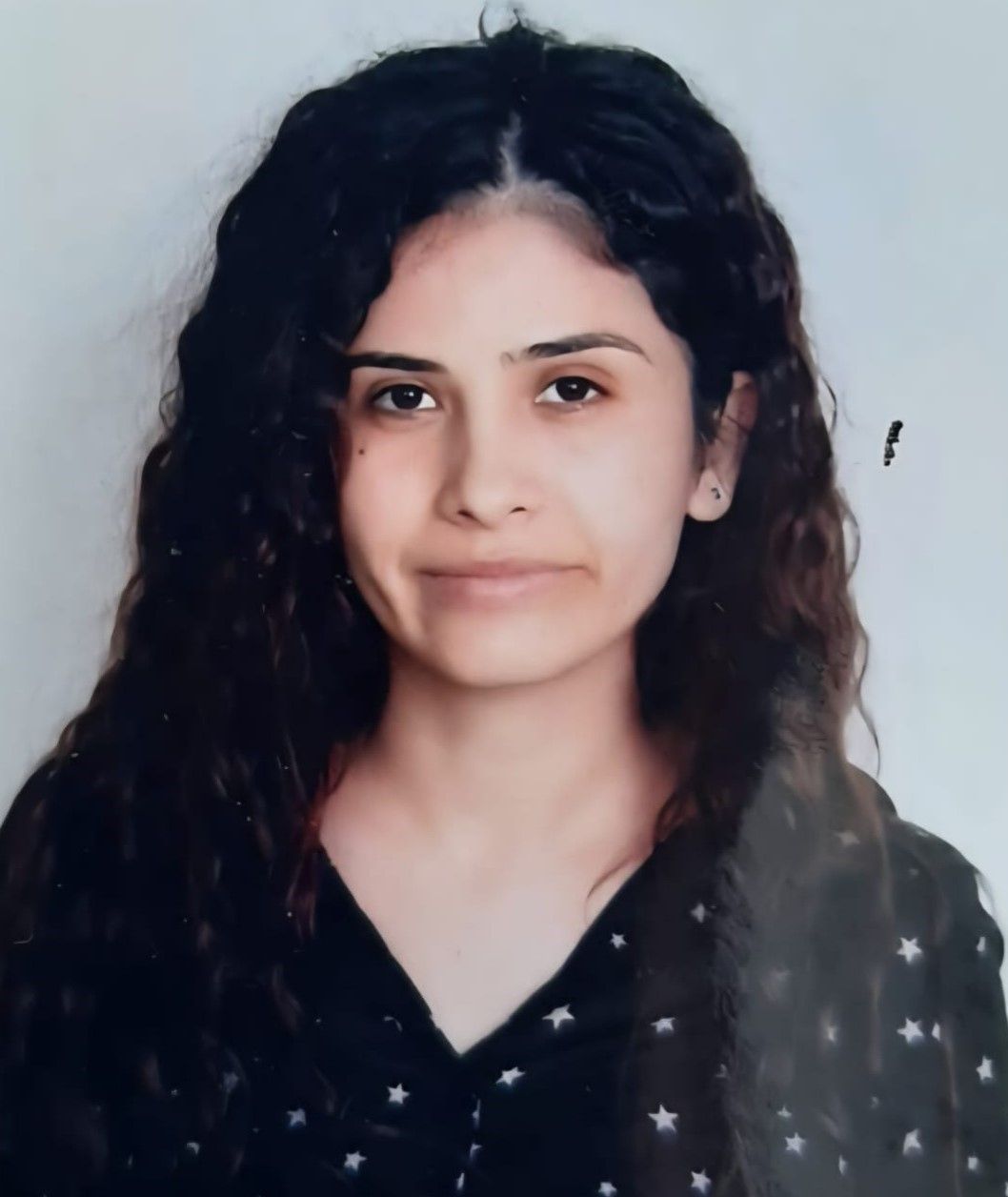 Gaziantepli Emel memurun şüpheli ölümü! İki aylık hamileydi, üçüncü kattaki evlerinin penceresinden düştü 5