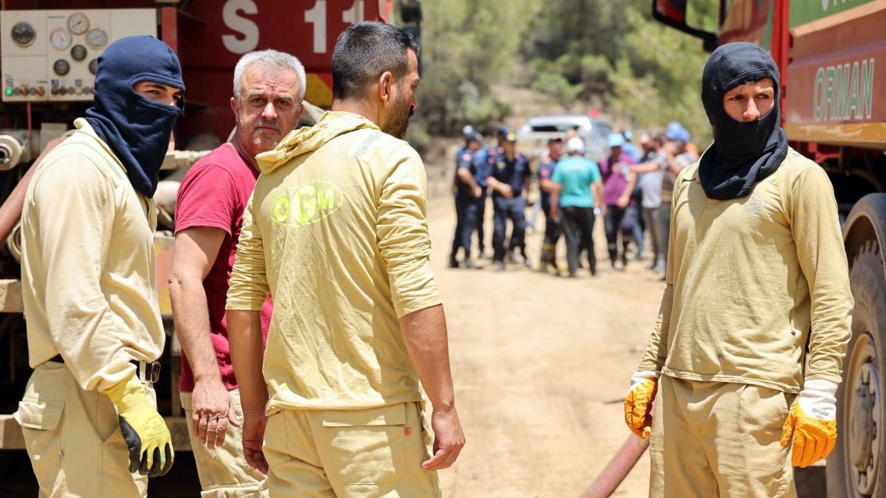 Sakarya yangını Bilecik'e sıçradı, köyler tahliye edildi! Alevlerin teslim aldığı bölgeden korkunç kareler 15