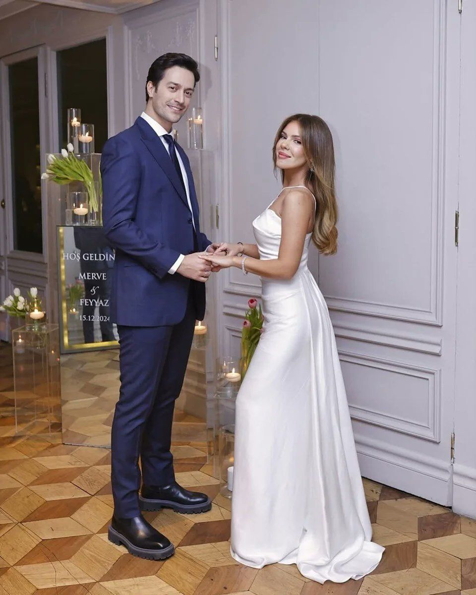 Feyyaz Şerifoğlu ve Merve Dinçkol evliliğe gün sayıyor! Geleneksel kına gecesi ve damat baskınıyla dikkat çektiler 3