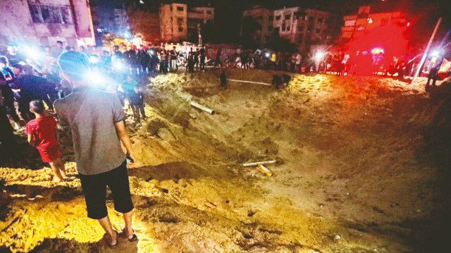 İsrail, “güvenli bölge” dediği Mevasi’de sivilleri diri diri toprağa gömdü: 5 yaşındaki Tala bile kurtarılamadı 1
