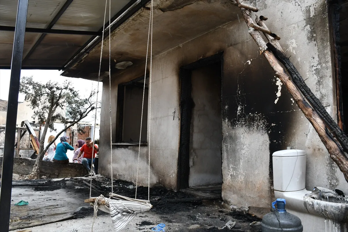 Bilecik'te hasarın kareleri: Orman yangını o köyü yok etti! 2