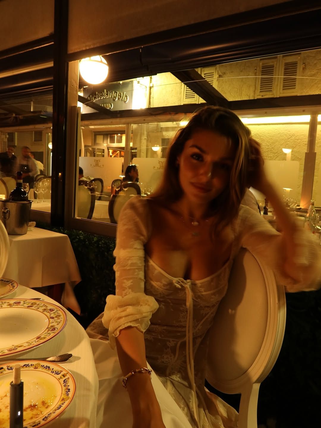 Hande Erçel ve Hakan Sabancı’dan romantik Cannes tatili 4