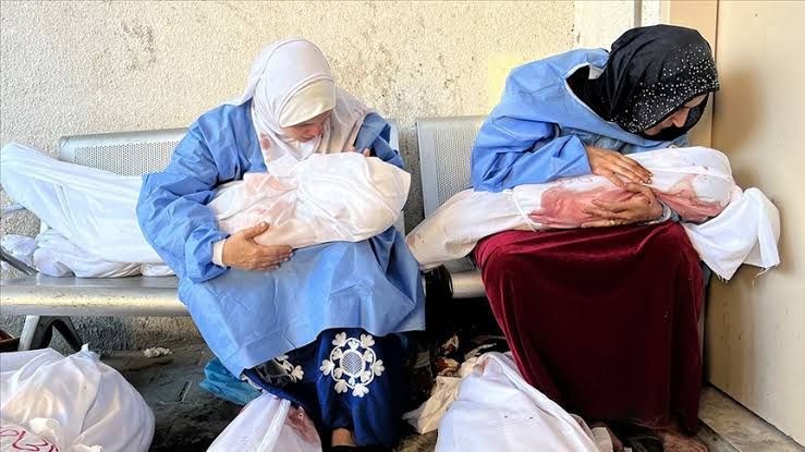 İsrail, Gazze’de yardım deposunu vurdu: Yardıma muhtaç siviller hedef alındı, en az 10 ölü 4