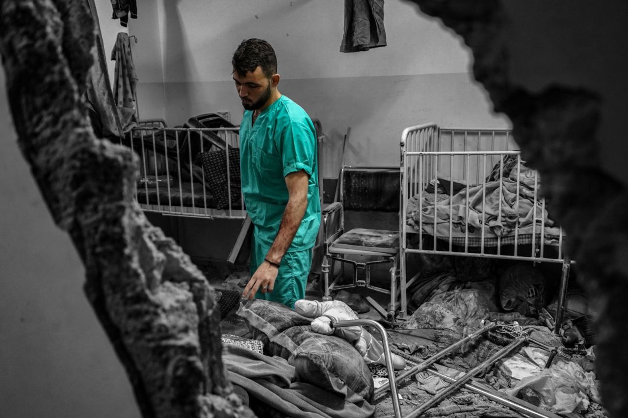 İsrail, Gazze’de yardım deposunu vurdu: Yardıma muhtaç siviller hedef alındı, en az 10 ölü 2