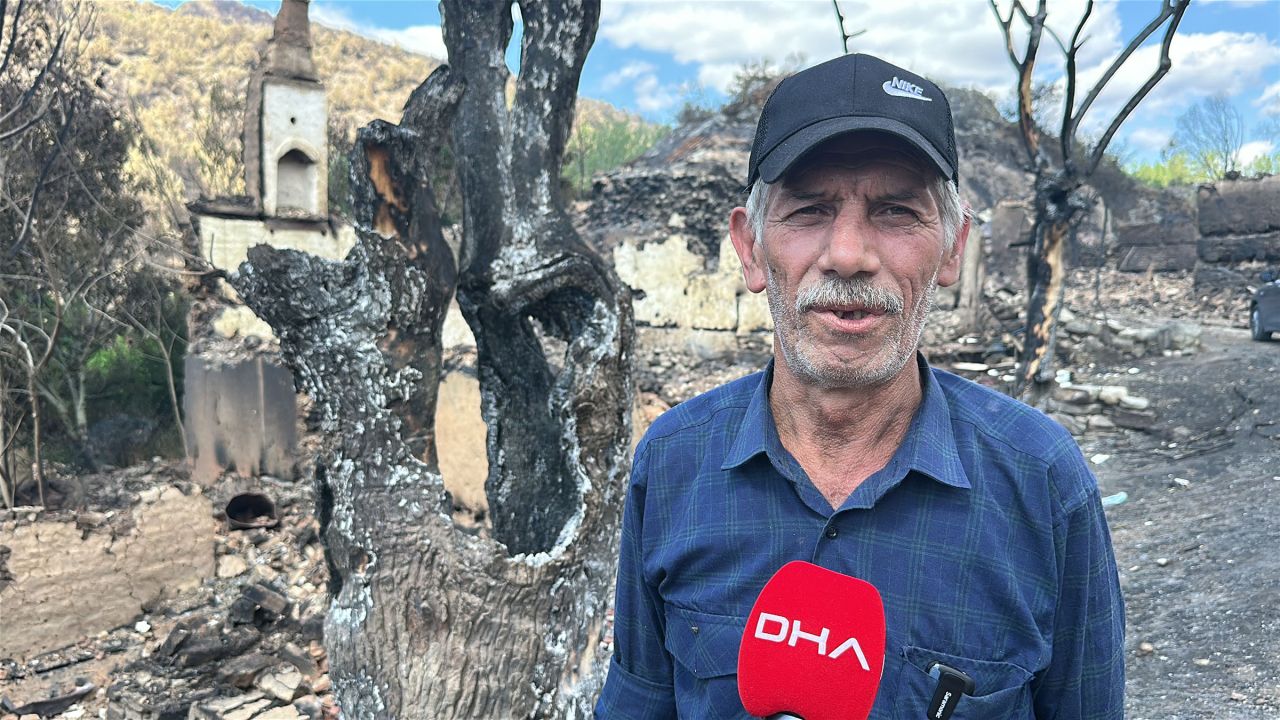 Bilecik’teki yangında alevler tarihi köyü küle çevirdi! "Uçan bir kuşun yanarak düştüğünü gördüm" 5