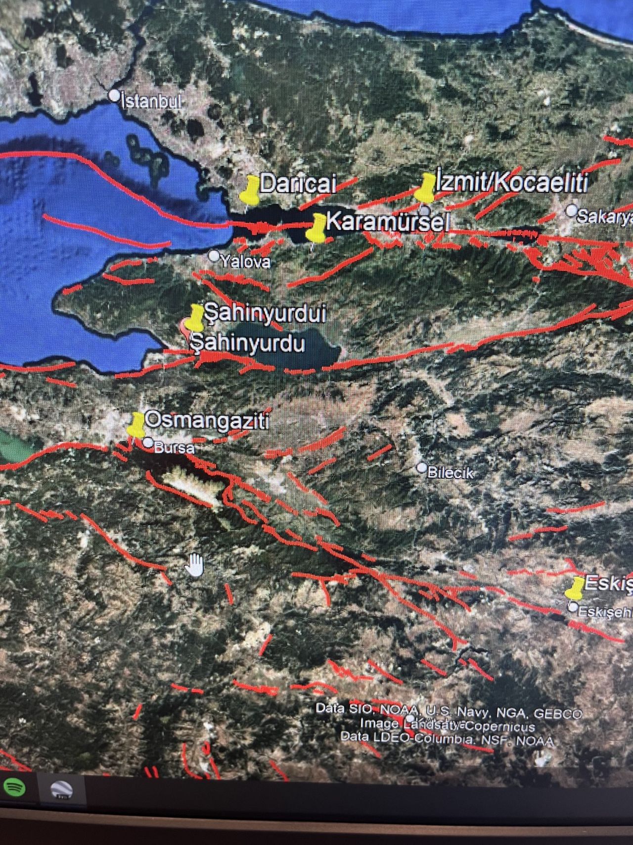 Marmara diken üstünde... Bursa'daki peş peşe 2 deprem sonrası Naci Görür'den korkutan uyarı: Geç biriktiriyor ama tehlikeli! 3