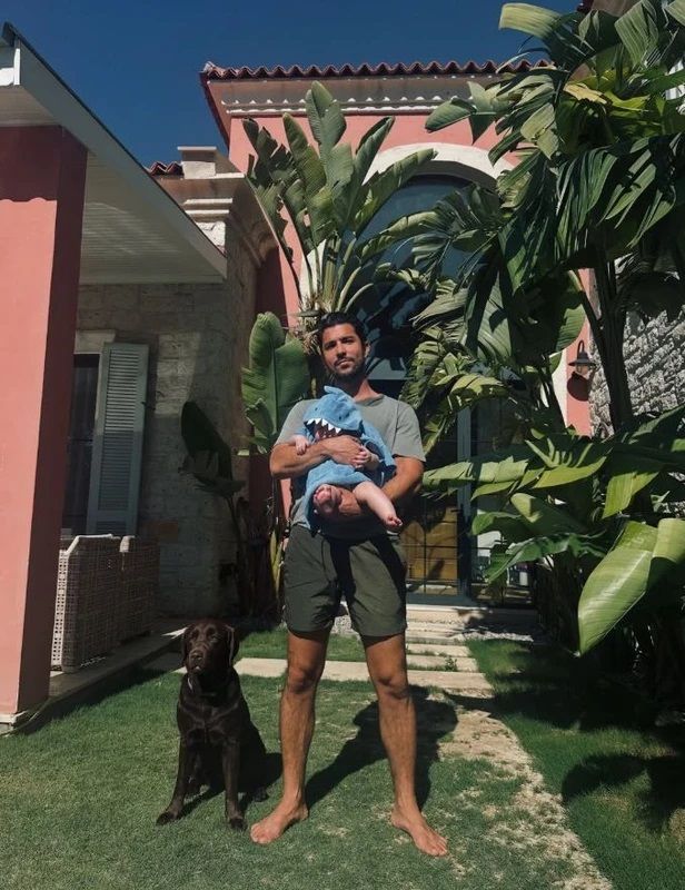 Kaan Yıldırım’dan minik oğlu Fikret Hakan ile paylaşım 4