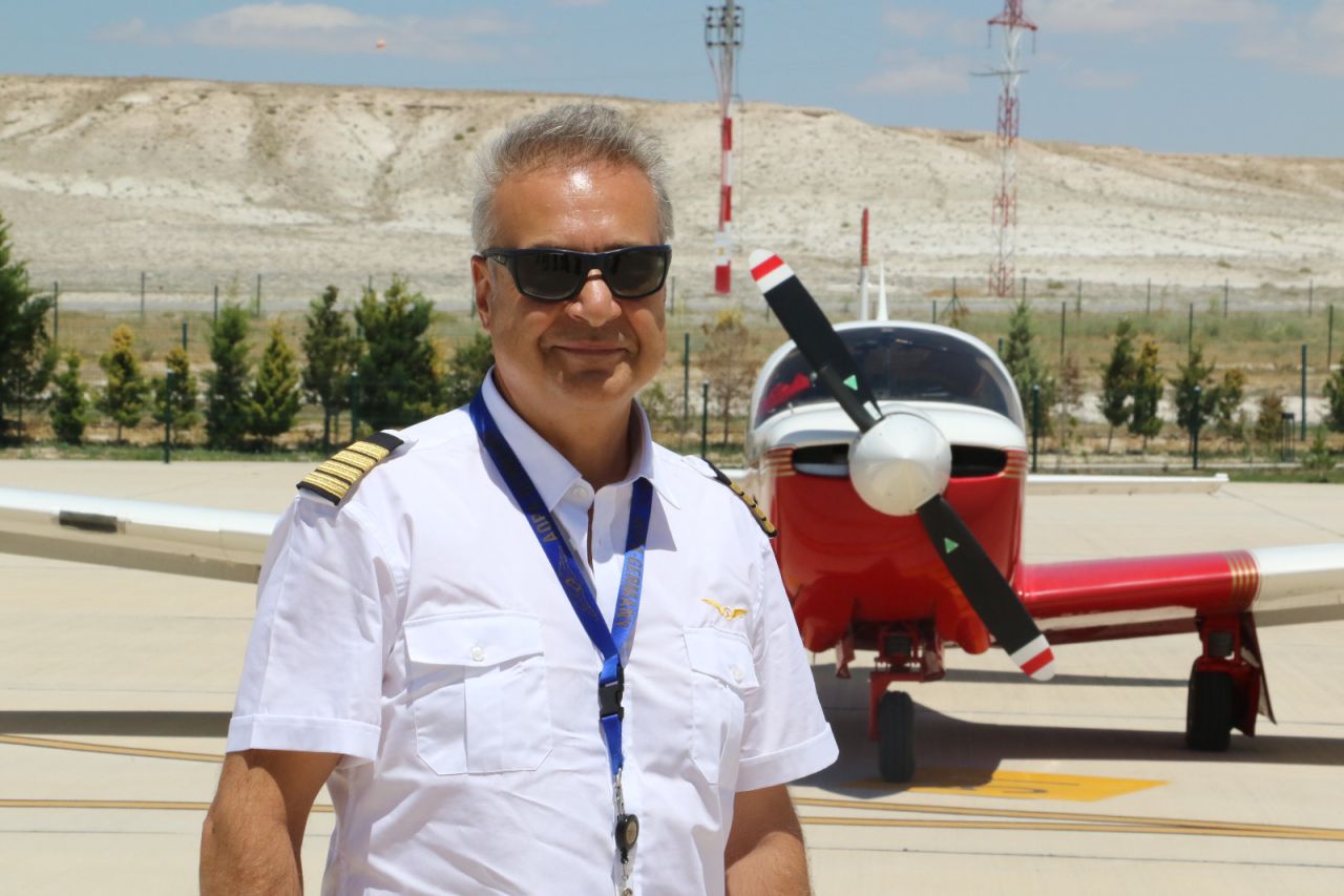Pilotun hayali yarım kaldı... Hayatını kaybeden pilot Mehmet Demirci'nin tek başına dünya turuna çıktığı öğrenildi... 4