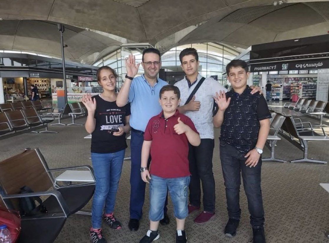 Alçaklar sürüsü, Endonezya Hastanesi Başhekimi Mervan Sultan'ın evini bombaladı!  Eşi ve beş çocuğuyla birlikte şehit edildi... 1
