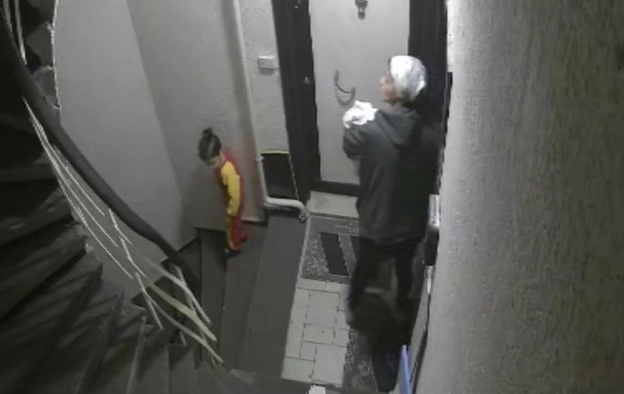 Şişli'de vicdanları sızlatan olay... 3 günlük bebeğini çöpe koydu! “Bakamadığım için attım” dedi, tutuklandı! 1