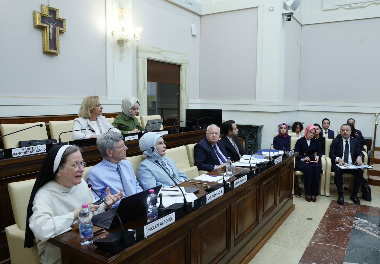Emine Erdoğan, Vatikan’da ‘Kardeşlik Temelli Ekonomi: Etik Çok Taraflılık’ konferansına katıldı 2