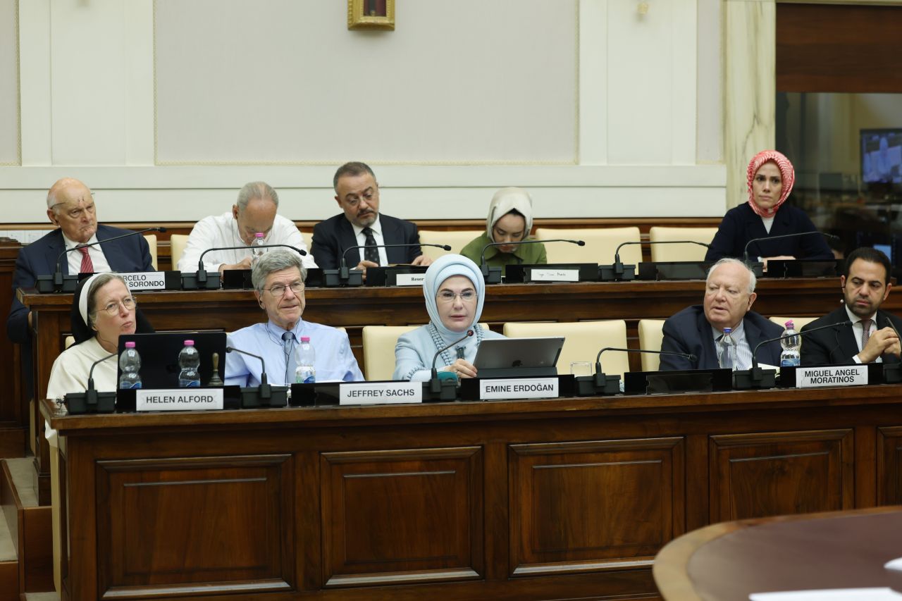 Emine Erdoğan, Vatikan’da ‘Kardeşlik Temelli Ekonomi: Etik Çok Taraflılık’ konferansına katıldı 7