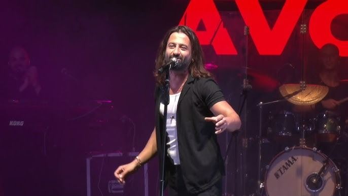 Müzikte yeni patronlar belli oldu! Cem Adrian zirvede Tarkan çekildi! İşte yıllık kazançları... 17
