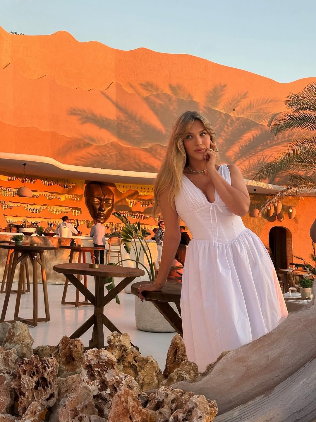 Yasemin Şefkatli ve İdo Tatlıses’ten ikizleriyle unutulmaz tatil pozları! 4