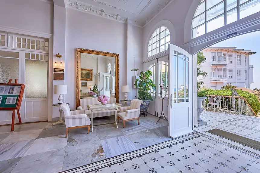 15 Temmuz’un karanlık üssüydü… Büyükada’daki tarihi Splendid Otel kapatılıyor! 5