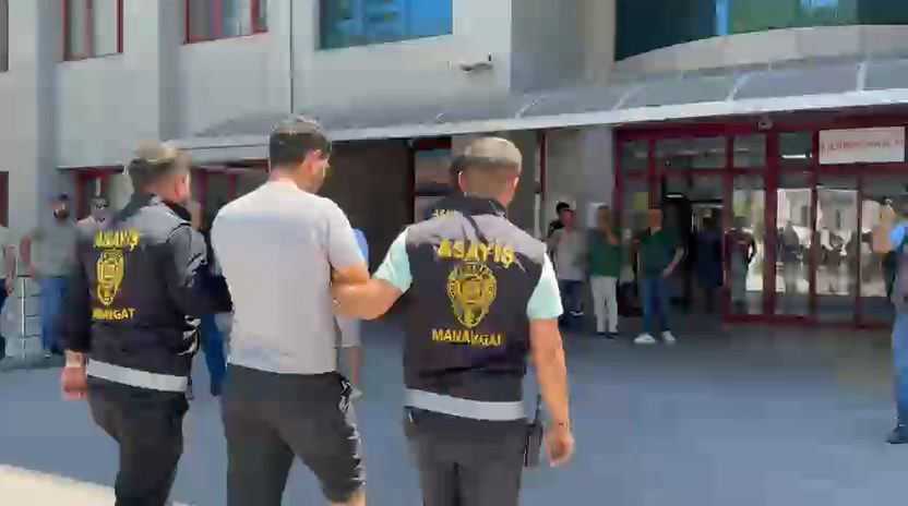 Üniversiteli Nazife'ye öz ağabeyinden 14 bıçak darbesi! Kafasını kesmek istedi... "İçimdeki ses 'sen deccalsın' diye haykırıyordu" 3