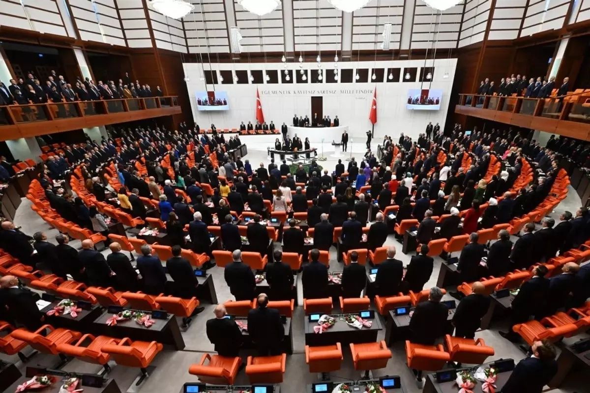Meclis'ten tüm Türkiye'ye yayıldı: Kusma ve ishal salgını büyüyor, uzmanlardan şebeke suyu uyarısı! 1