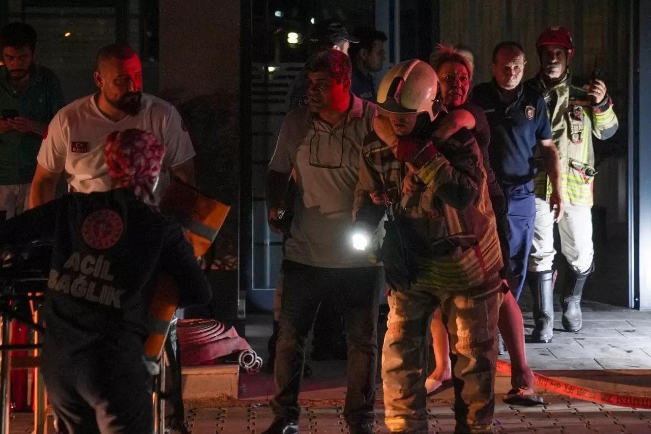 Yangın değil ihmal öldürdü... Ankara’da 3,5 aylık Aras ve annesini hayattan koparan yangında, 'alarm sistemi devreye girmedi' iddiası 7