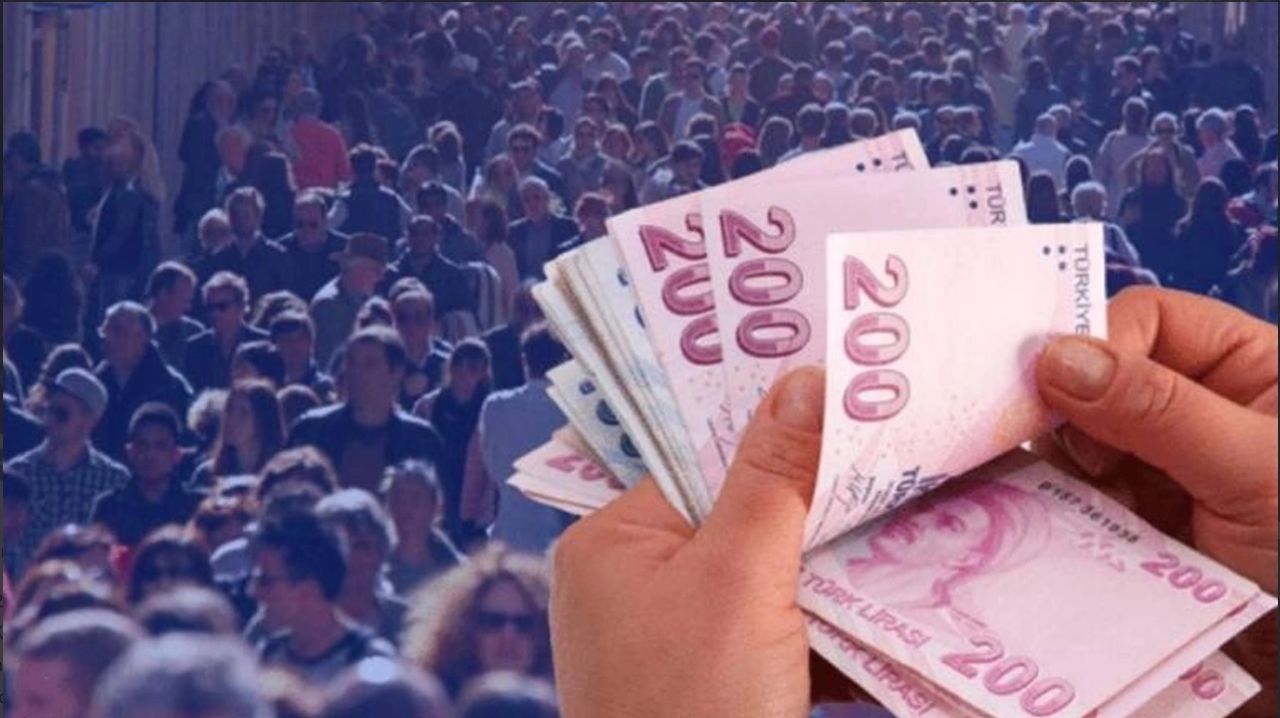 Asgari ücretli ile memur arasındaki uçurum AK Parti kampında gündem oldu: "Yılda iki zam yapılmalı" önerisi öne çıktı 5