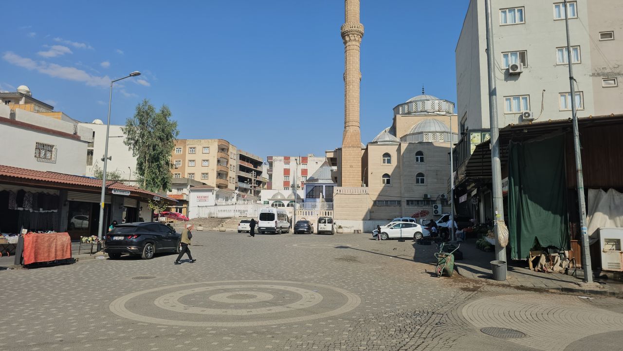 Hayatı felç eden sıcaklık! O ilçede termometreler 47 dereceyi gördü! 1