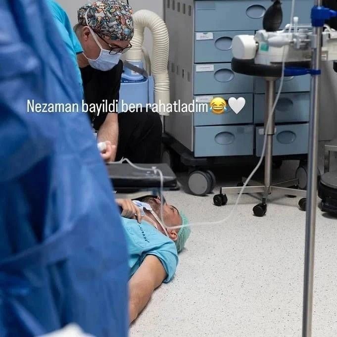 Serdar Dursun eşi doğum yaparken bayıldı! 3