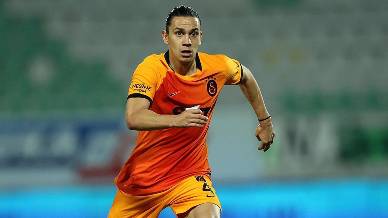 Okan Buruk'un Takımda Görmek İstemediği İsim Belli Oldu! Süper Lig Deviyle Anlaştı Bile... 3