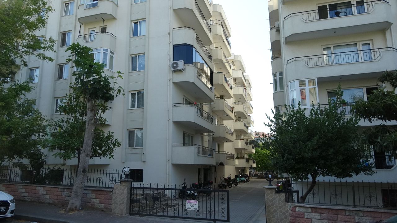 Çanakkale'de tüyler ürperten cinayet.... Sevgilisini öldürüp streç filme sardı, 3 gün aynı evde yaşadı 1