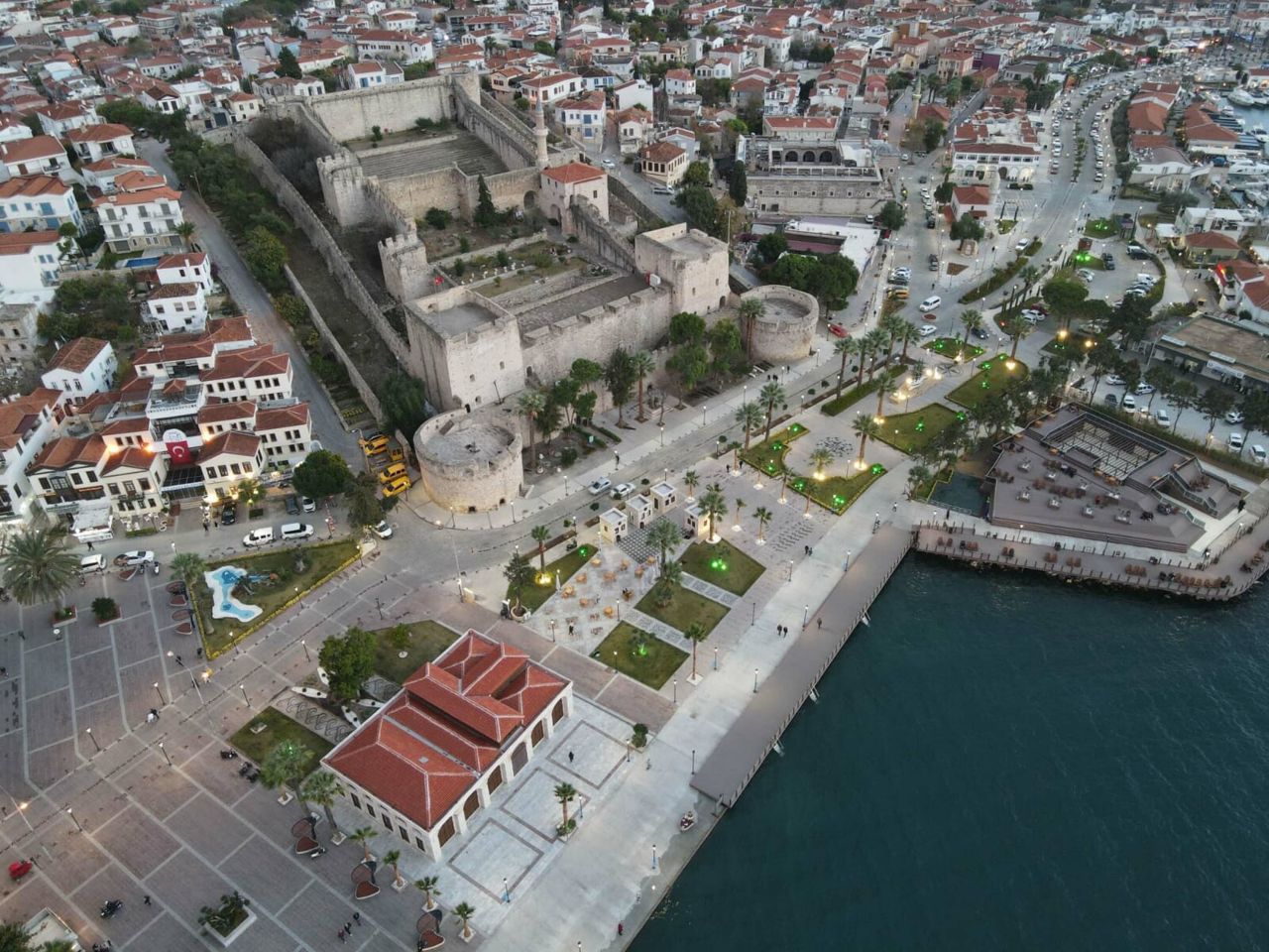 Çeşme'nin suyu kalmadı! Tatil cennetinde alarma geçildi, kesintiler başlıyor 3