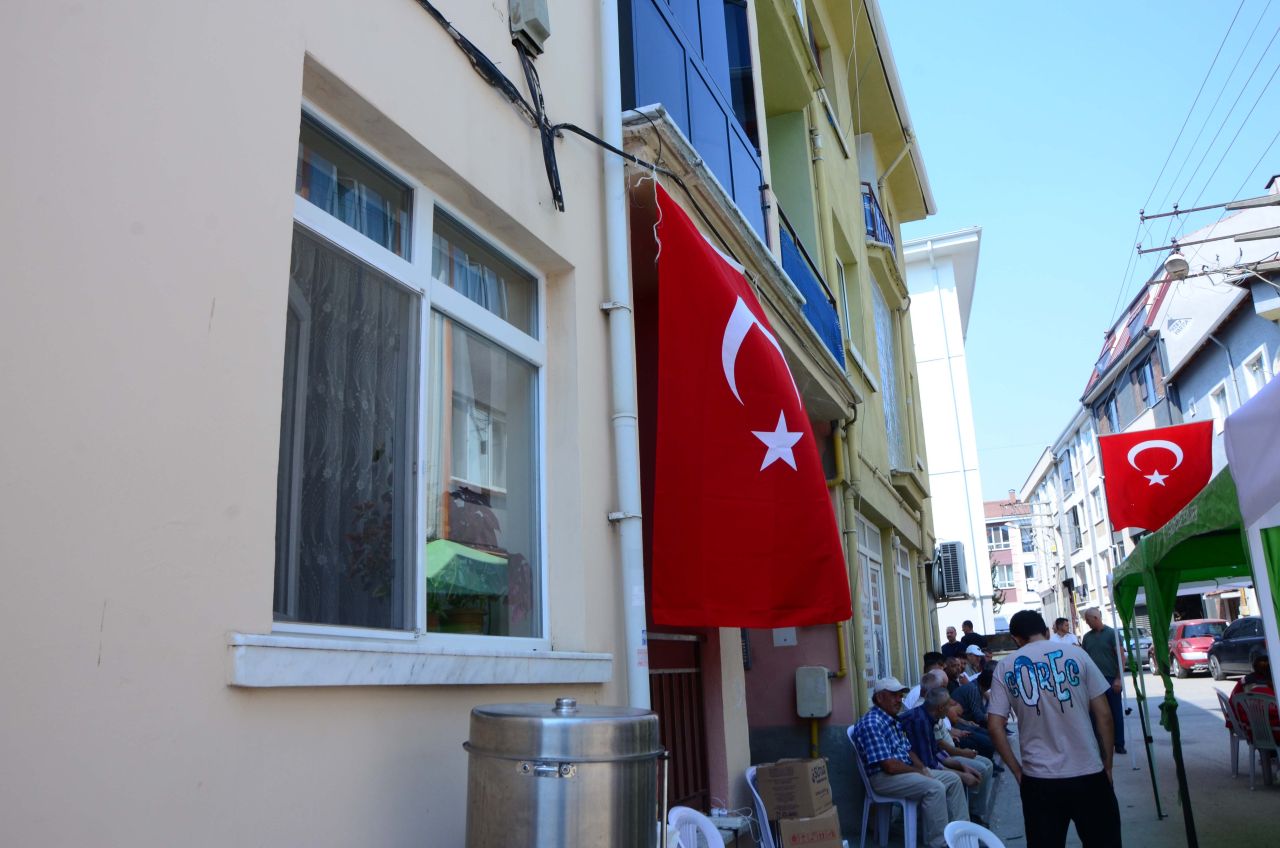 Şehit dozer operatörü Eyüp Dereli, doğaya olan sevgisi nedeniyle ormancı olmuş 7