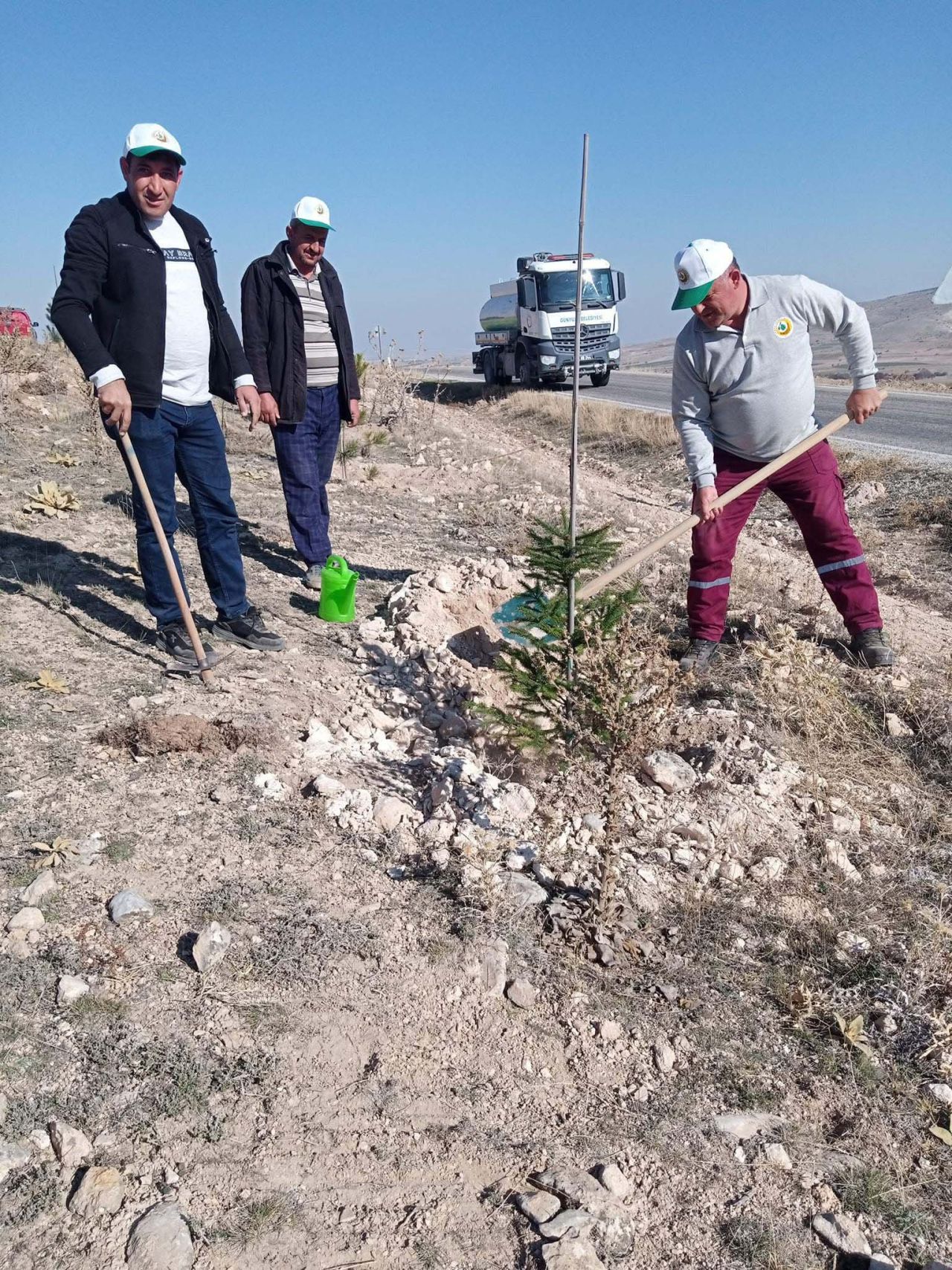 Şehit dozer operatörü Eyüp Dereli, doğaya olan sevgisi nedeniyle ormancı olmuş 3