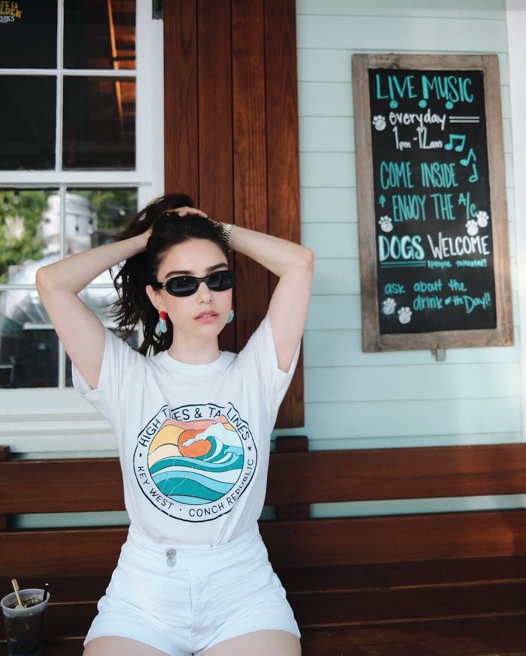 Florida'da yazın tadını çıkaran Özge Gürel'in tatil pozlarına beğeni yağdı 1