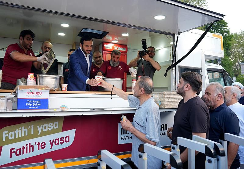 Ayasofya'nın ibadete açılışının 5. yılında Cumhurbaşkanı Erdoğan'dan dikkat çeken mesaj: Ayasofya'nın dirilişini görmeyi bizlere nasip eden Rabb'ime sonsuz şükürler olsun 8