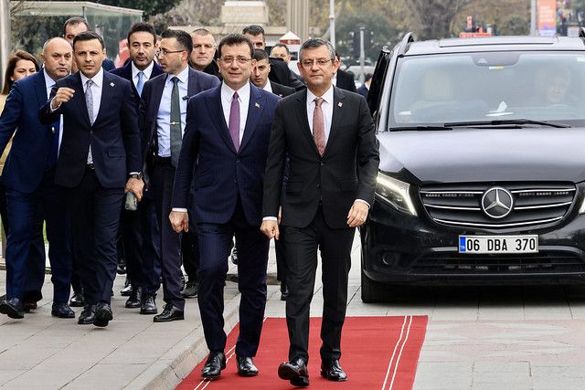 AK Parti ile CHP arasında puan farkı ne? Son ankette birinci parti kim? 5