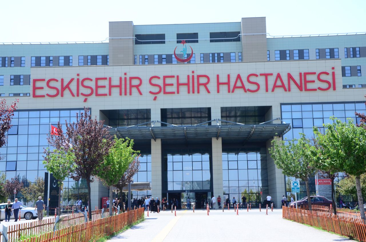 Seyitgazi yangınında ağır yaralanan kahraman ormancı Kader Dereli'nin son halini eşi paylaştı 4
