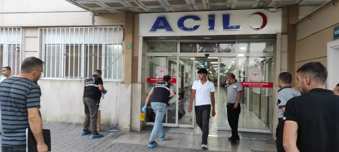 Şanlıurfa’da hastane dehşeti: Başhekim yardımcısı ve güvenlik görevlisi bıçaklandı! Saldırgan suç aletiyle birlikte yakalandı! 6