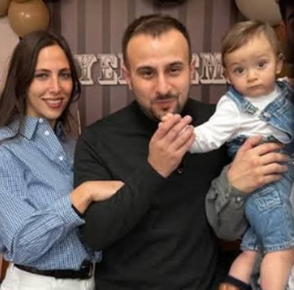 Doğar doğmaz ünlü oldu! Attığı her adım olay olan Zehra Çilingiroğlu'nun vukuatları 16