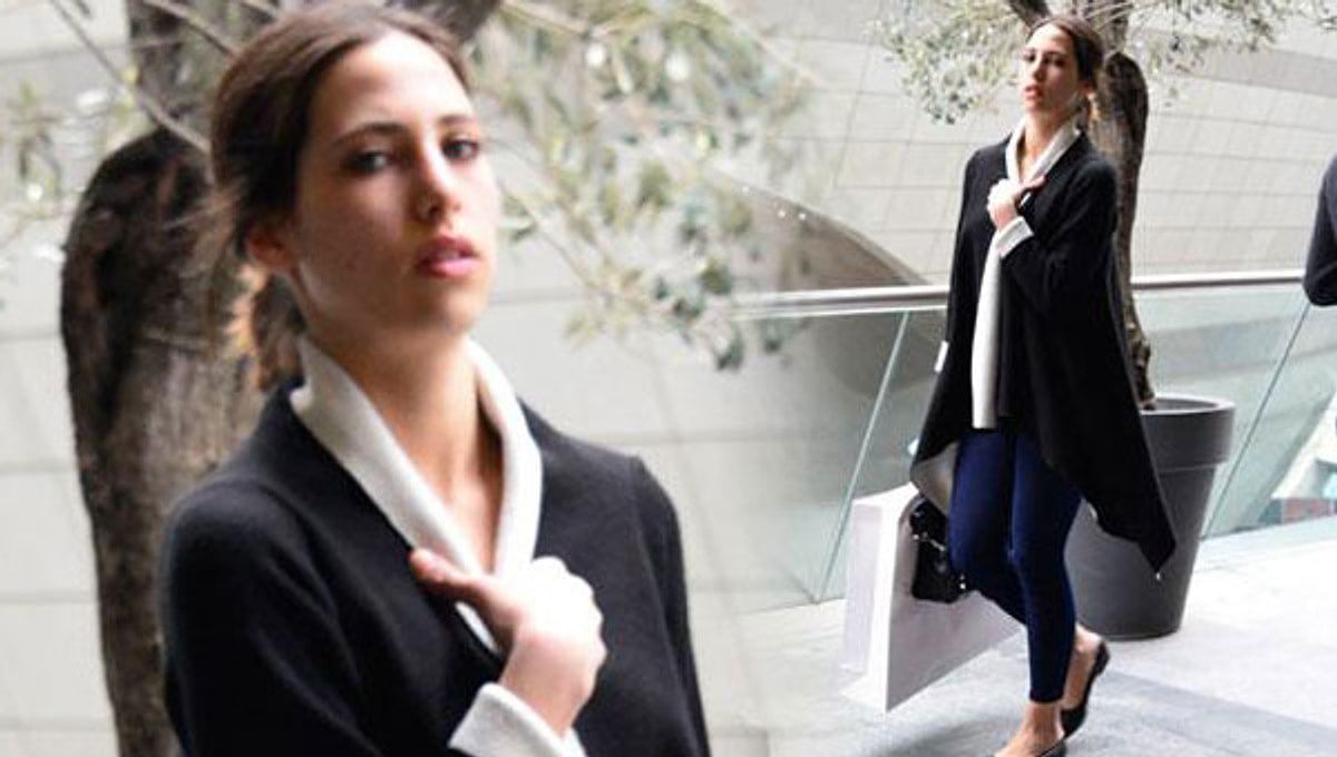 Doğar doğmaz ünlü oldu! Attığı her adım olay olan Zehra Çilingiroğlu'nun vukuatları 12