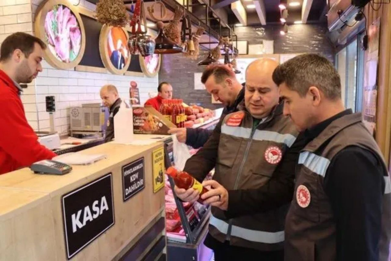 Bakanlık yeni listeyi paylaştı! Dana salamda domuz eti tespit edildi 3