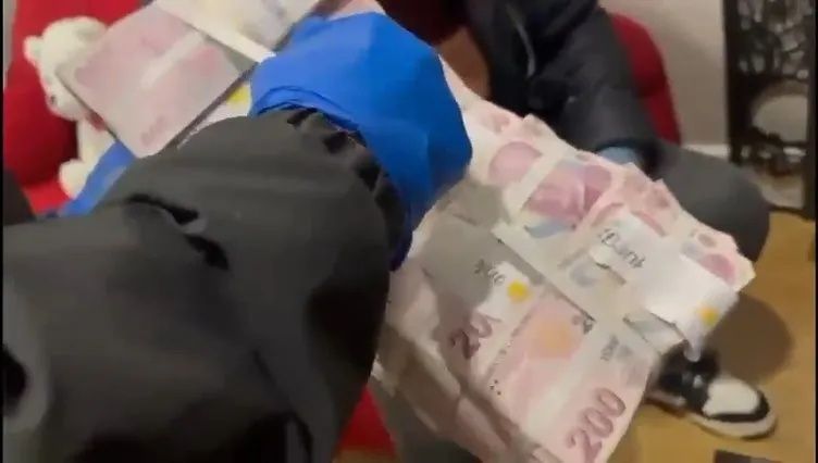 Rüşvet listesi ortaya saçıldı: Rıza Akpolat’tan Ekrem İmamoğlu medyasına 56 milyon lira! Listede İsmail Küçükkaya, Nevşin Mengü ve Ali Haydar Fırat var... 15